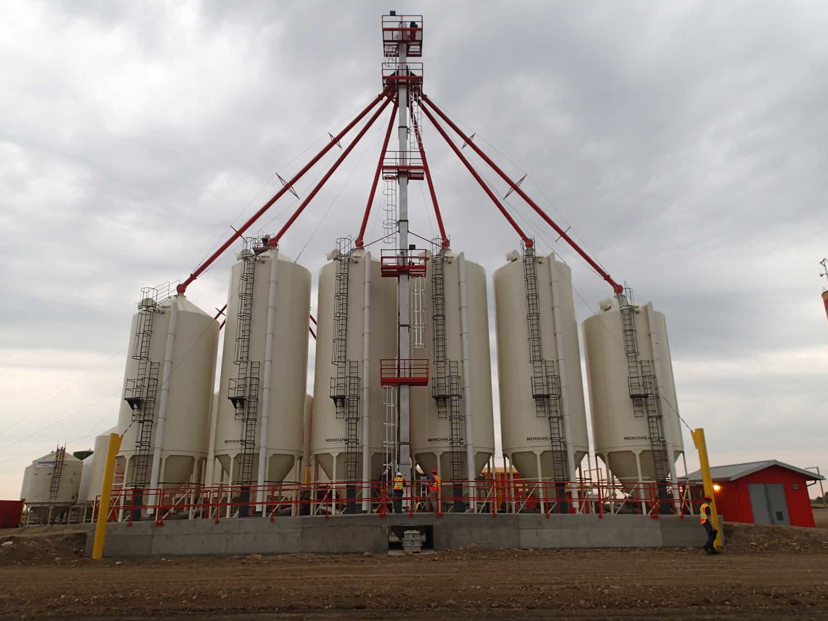 Featured image for “RICHARDSON EXPANDS RETAIL CROP INPUTS NETWORK ACROSS THE PRAIRIES”